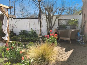 Photo 3- click for photo gallery